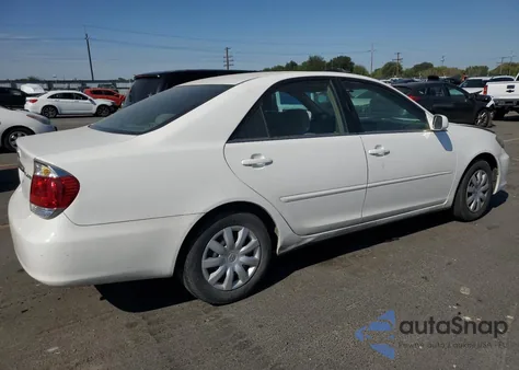 2006 Toyota Camry Le z USA, uszkodzony, nr VIN 4T1BE30K36U692765